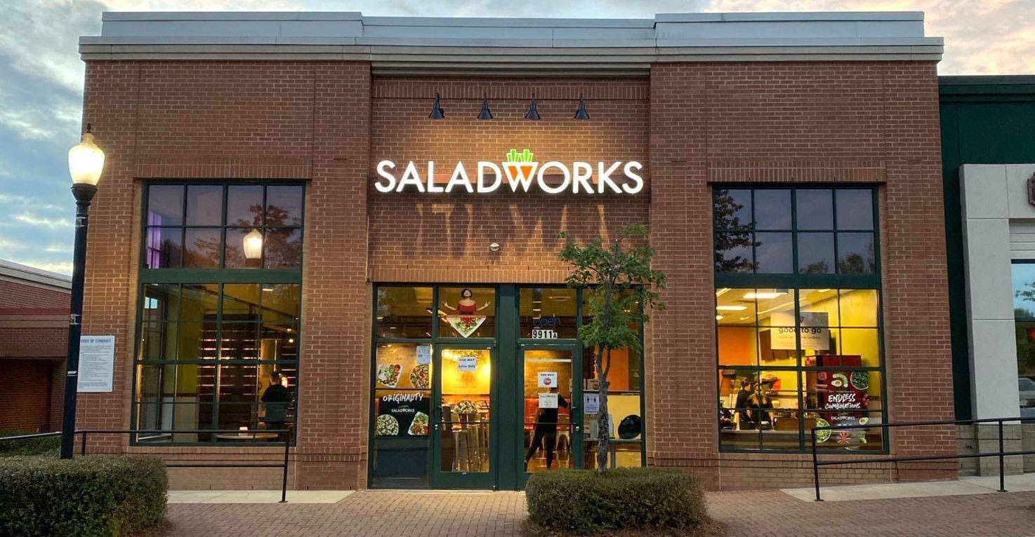 WoWorks Saladworks Restaurant at nighttime